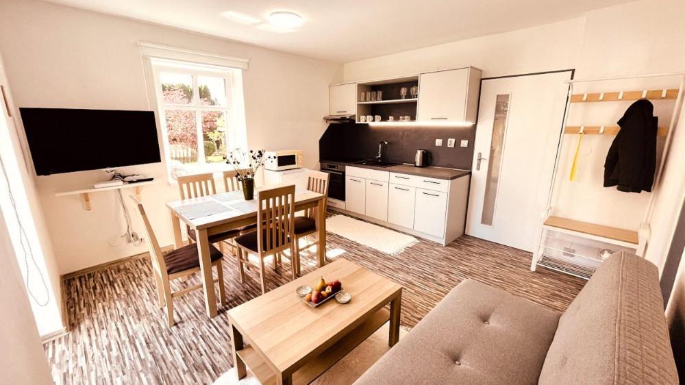 Apartmany Hvezdecka Broumov Bagian luar foto